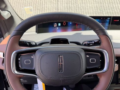 New 2026 Lincoln Navigator Reserve image 43