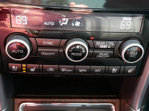 Used 2021 Subaru Ascent Touring image 23