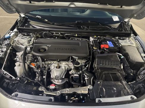 Used 2025 Honda Civic Sport image 24