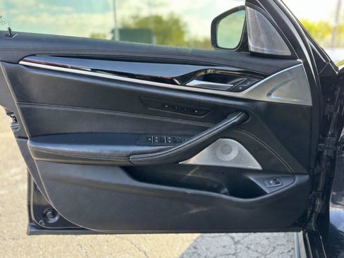 Used 2018 BMW M550i xDrive w/ Dynamic Handling Package AWD/4WD image 15