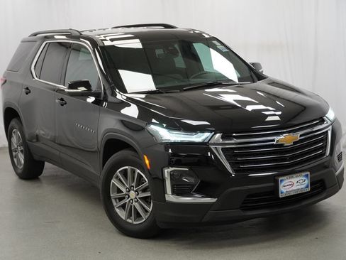 Used 2023 Chevrolet Traverse LT w/ Rear Camera Mirror Package AWD/4WD image 35
