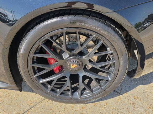Used 2015 Porsche 911 Carrera GTS image 12
