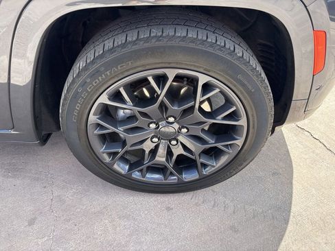 Certified 2023 Jeep Grand Cherokee L Summit AWD/4WD image 12