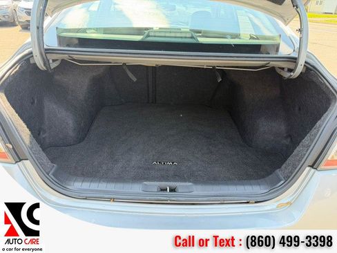 Used 2015 Nissan Altima 2.5 SL w/ Technology Package FWD image 13