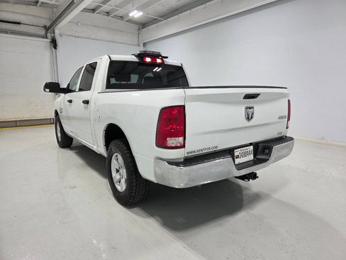 Used 2022 RAM 1500 Tradesman w/ Chrome Appearance Group AWD/4WD image 7