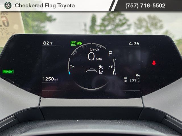 Used 2026 Toyota Prius Plug-In Hybrid FWD image 11