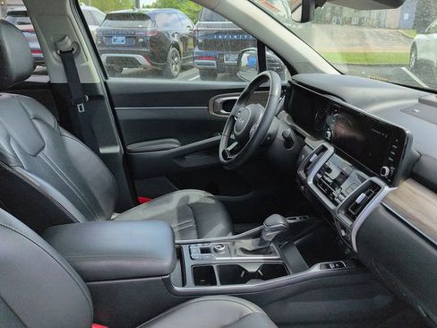 Used 2023 Kia Sorento X-Line EX image 10