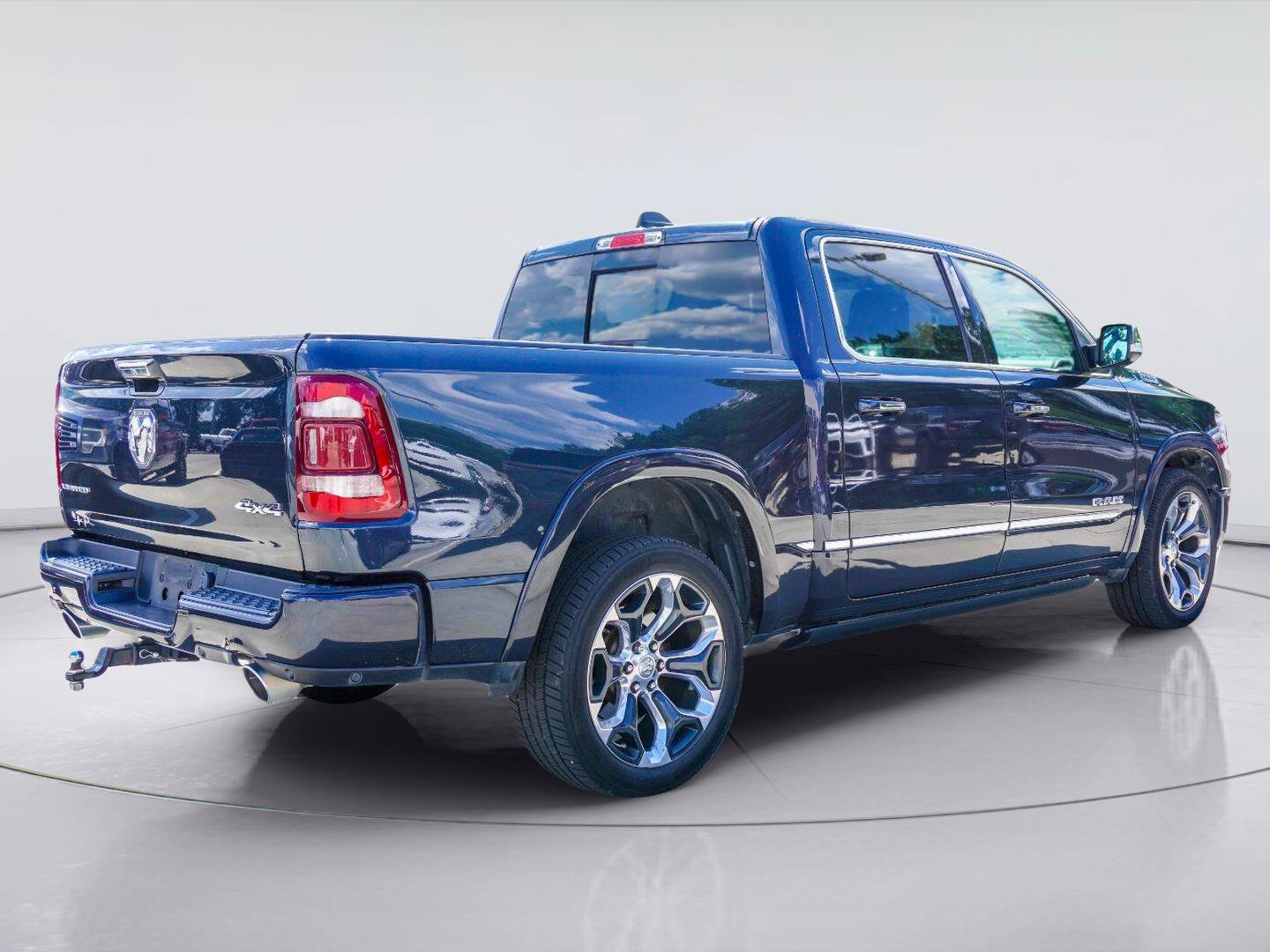 Used 2019 RAM 1500 Limited AWD/4WD image 10