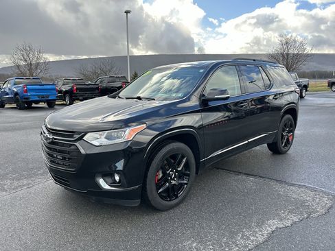 Used 2020 Chevrolet Traverse Premier w/ Redline Edition image 3