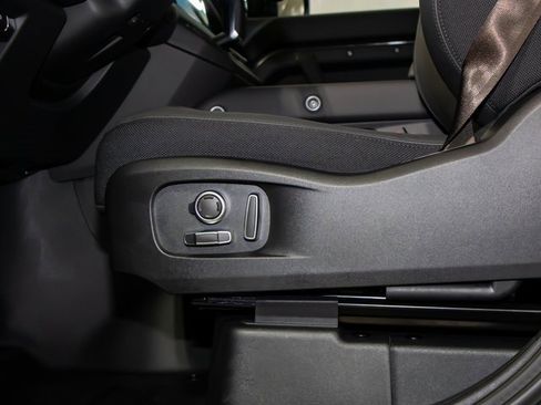 New 2025 Land Rover Defender 130 X image 15