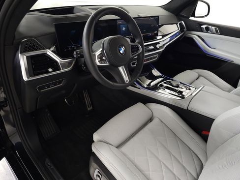 Used 2026 BMW X7 xDrive40i w/ M Sport Package image 21