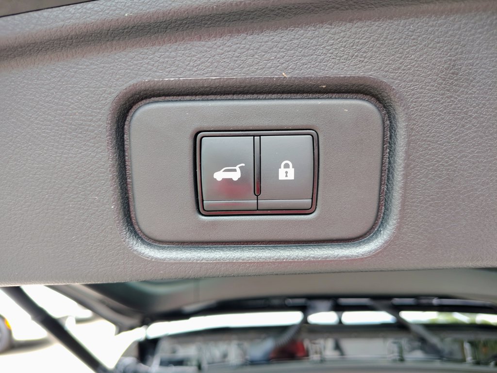 Used 2024 Nissan Pathfinder Platinum AWD/4WD image 21