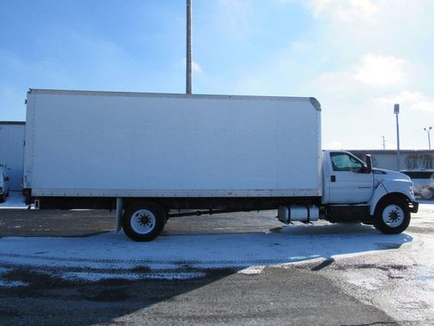 Used 2016 Ford F650 2WD Regular Cab Super Duty image 16