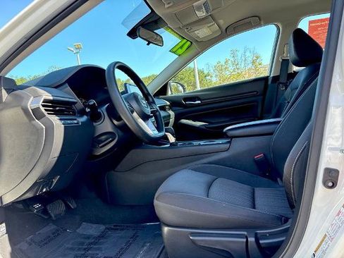 Certified 2021 Nissan Altima 2.5 S FWD image 12