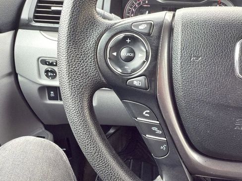 Used 2016 Honda Pilot EX image 12
