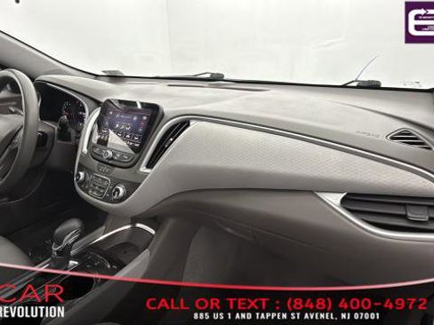 Used 2024 Chevrolet Malibu LT image 48