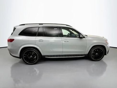 Used 2024 Mercedes-Benz GLS 580 4MATIC image 8