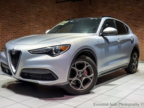 Used 2022 Alfa Romeo Stelvio Ti w/ Active Assist Plus Package image 2
