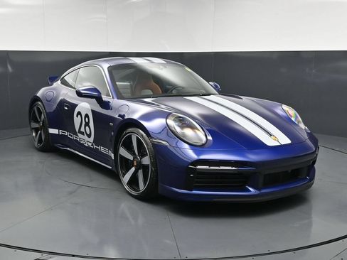 Used 2023 Porsche 911 Sport Classic RWD image 12