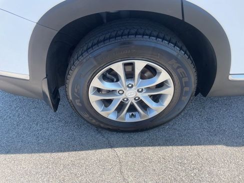 Used 2020 Hyundai Santa Fe SEL image 16