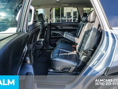 Used 2024 Kia Telluride LX FWD image 20