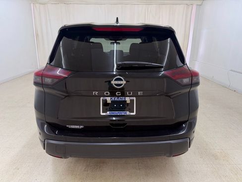 Used 2024 Nissan Rogue S FWD image 4