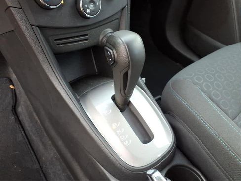 Used 2016 Chevrolet Trax LS image 19