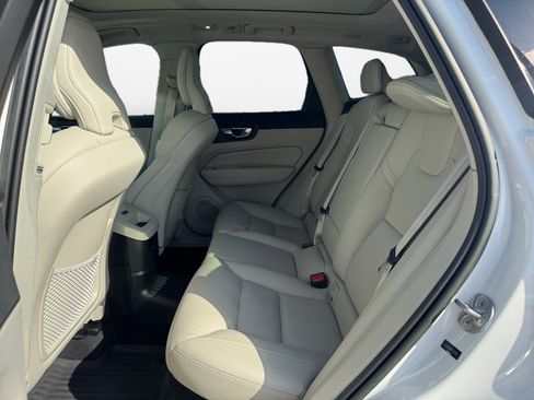 Certified 2023 Volvo XC60 T8 Plus w/ Climate Package AWD/4WD image 13