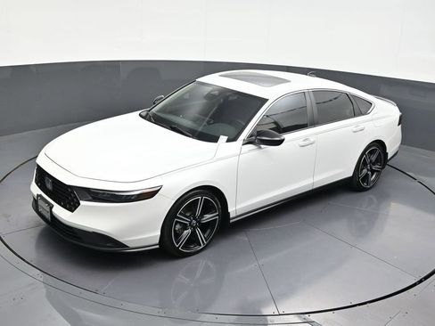 Used 2023 Honda Accord Sport image 16