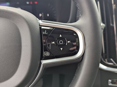 New 2026 Volvo V60 B5 Cross Country Ultra w/ Protection Package Premier image 12