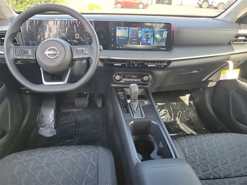 New 2026 Nissan Kicks SV image 12