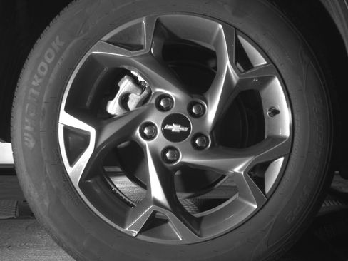 Used 2025 Chevrolet Trax LT FWD image 15