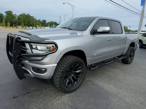 Used 2023 RAM 1500 Big Horn AWD/4WD image 4