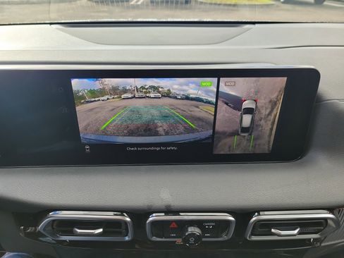 New 2026 Nissan Sentra SR w/ SR Premium Package FWD image 28