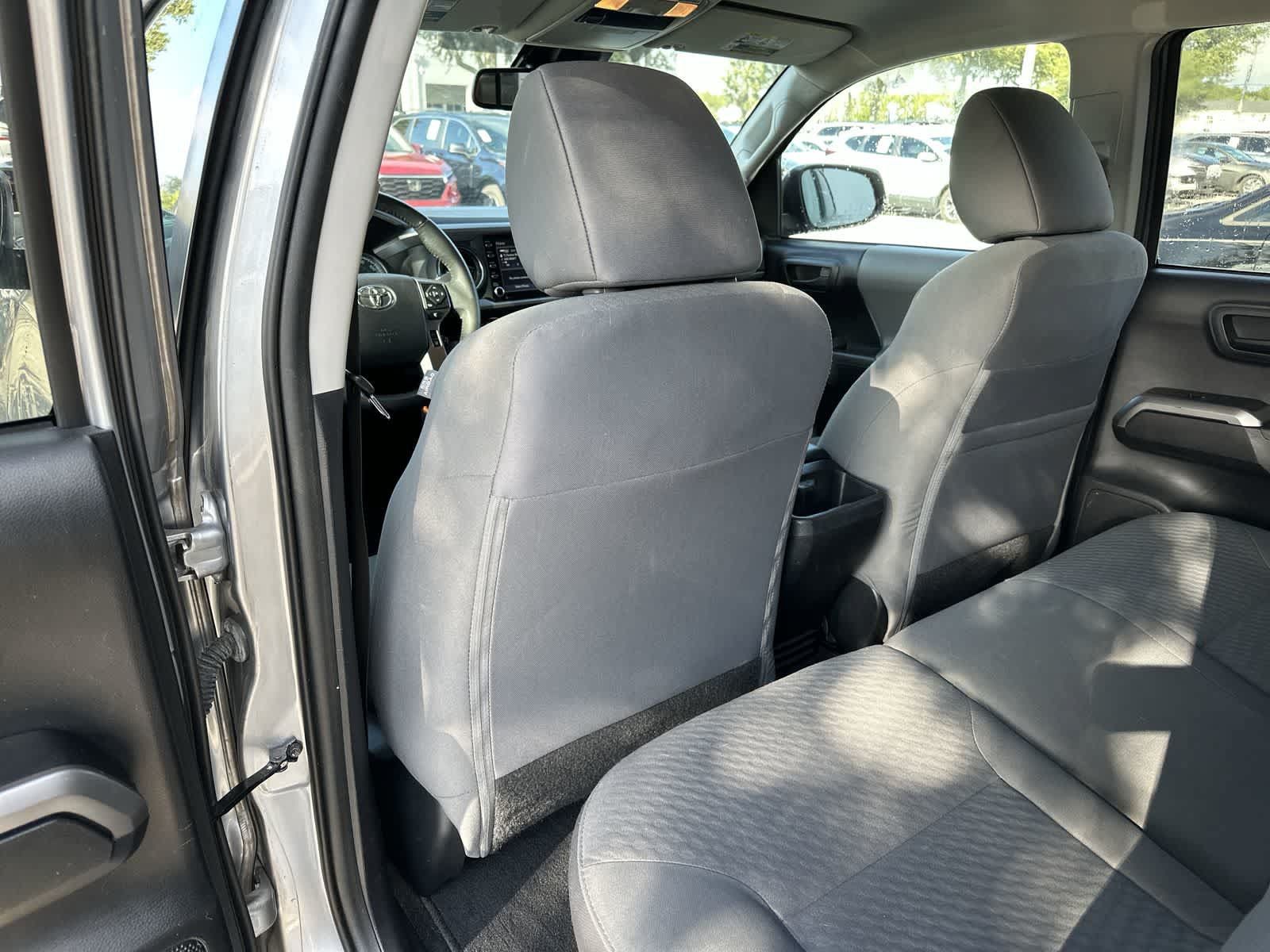 Used 2021 Toyota Tacoma SR5 RWD image 17