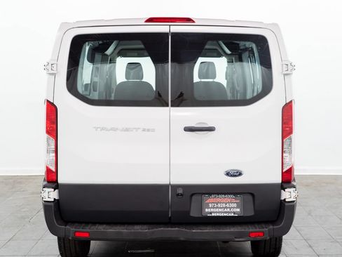 Used 2016 Ford Transit 250 130 Low Roof RWD image 8