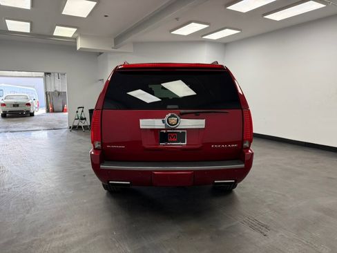 Used 2013 Cadillac Escalade Platinum image 9