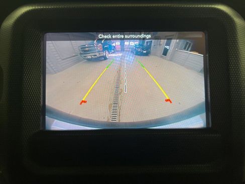 Used 2023 Jeep Wrangler Unlimited Sport image 24