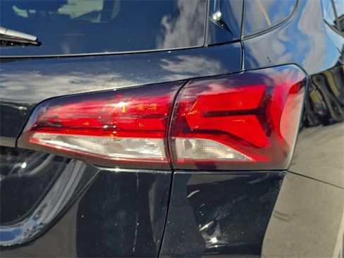 Used 2024 Chevrolet Equinox LT image 8