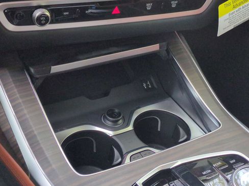 New 2026 BMW X7 M60i image 34