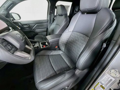 New 2026 Toyota Tacoma TRD Off-Road w/ TRD Off Road Premium Package AWD/4WD image 11
