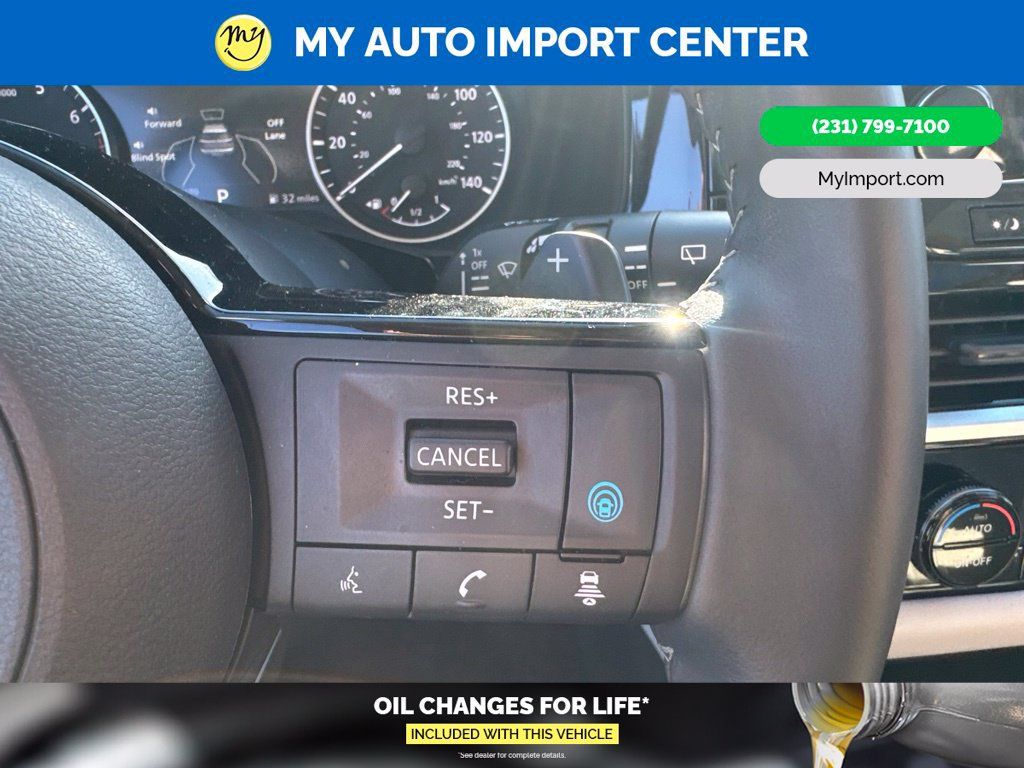 Used 2025 Nissan Pathfinder SL w/ SL Premium Package AWD/4WD image 16