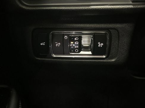 Used 2023 Lincoln Corsair AWD w/ Equipment Group 101A image 25