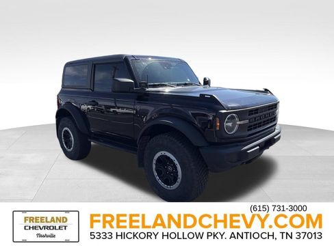 Used 2023 Ford Bronco 2-Door w/ Sasquatch Package AWD/4WD image 1