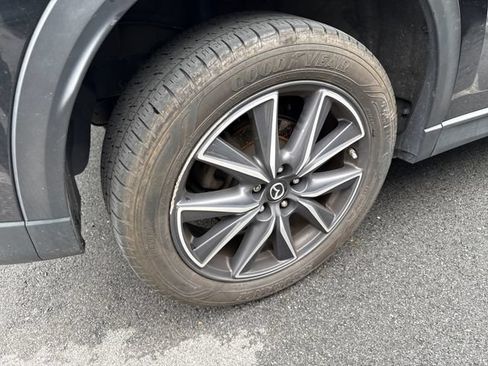 Used 2018 MAZDA CX-5 Touring w/ Preferred Equipment Package AWD/4WD image 9