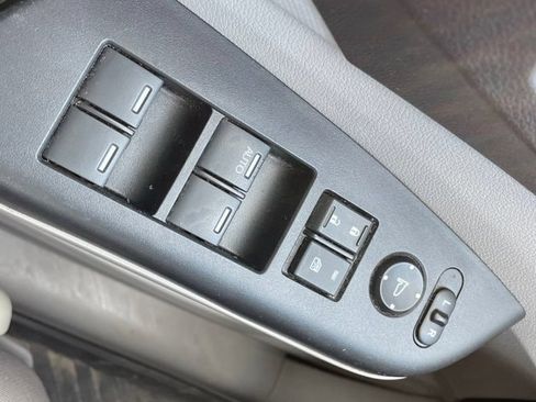 Used 2014 Honda CR-V LX image 23