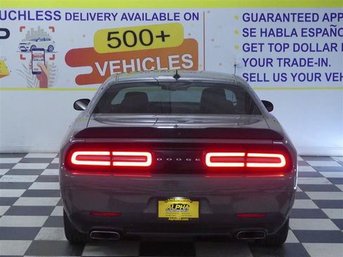 Used 2018 Dodge Challenger R/T Scat Pack w/ Leather Interior Group RWD image 6