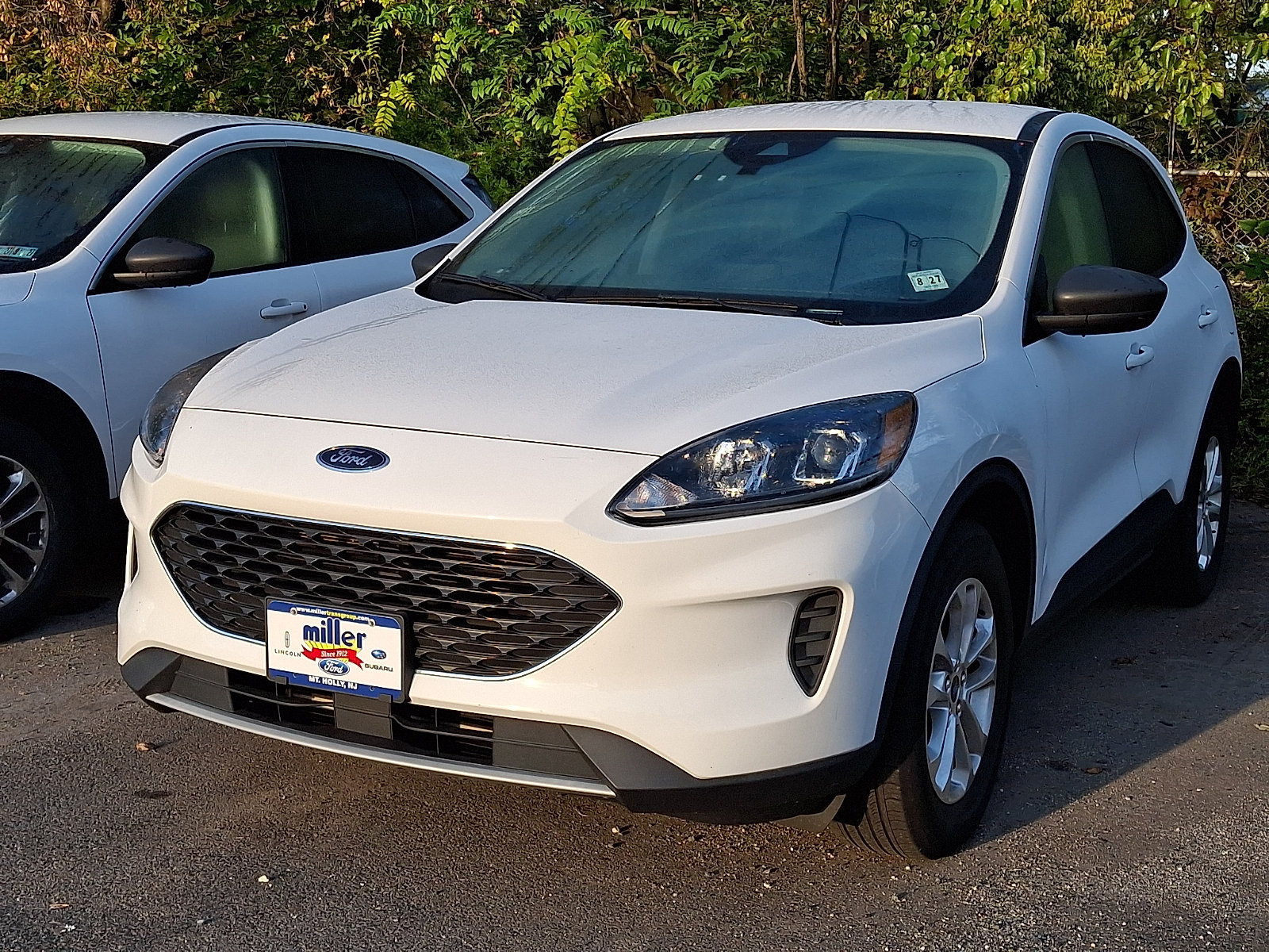 Certified 2022 Ford Escape SE AWD/4WD image 2
