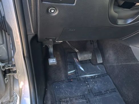Used 2018 Jeep Grand Cherokee High Altitude AWD/4WD image 12