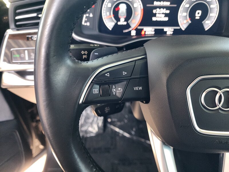 Used 2019 Audi Q8 Prestige w/ Luxury Package AWD/4WD image 38